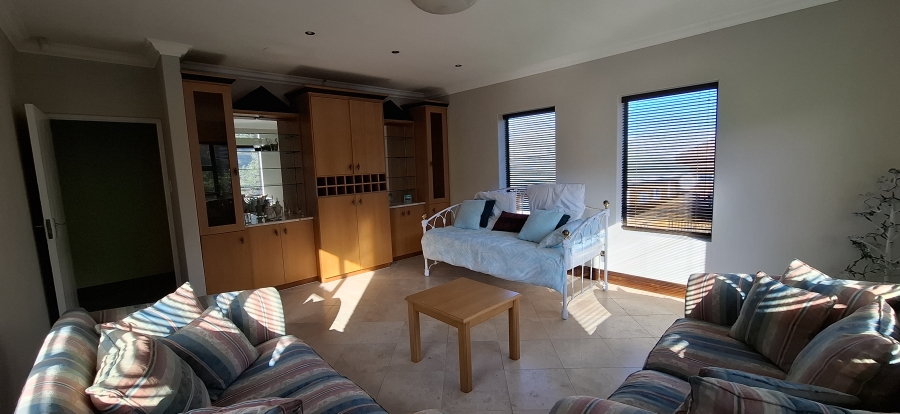 4 Bedroom Property for Sale in Blue Horizon Bay Eastern Cape